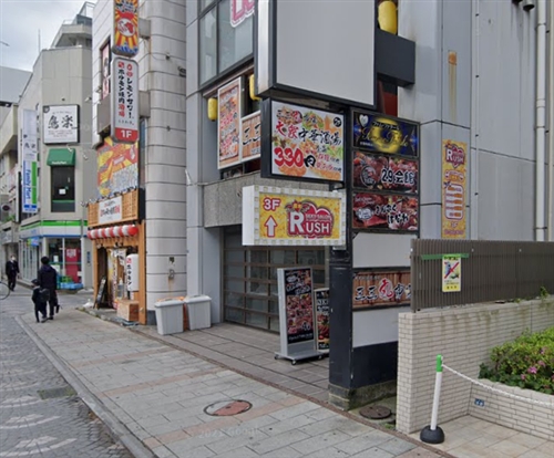 ���؂̃s���T����{���؉w���ӂ̃s���N�T������n�������O����