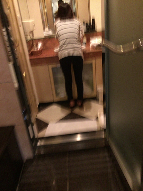 ラブホに入った人妻